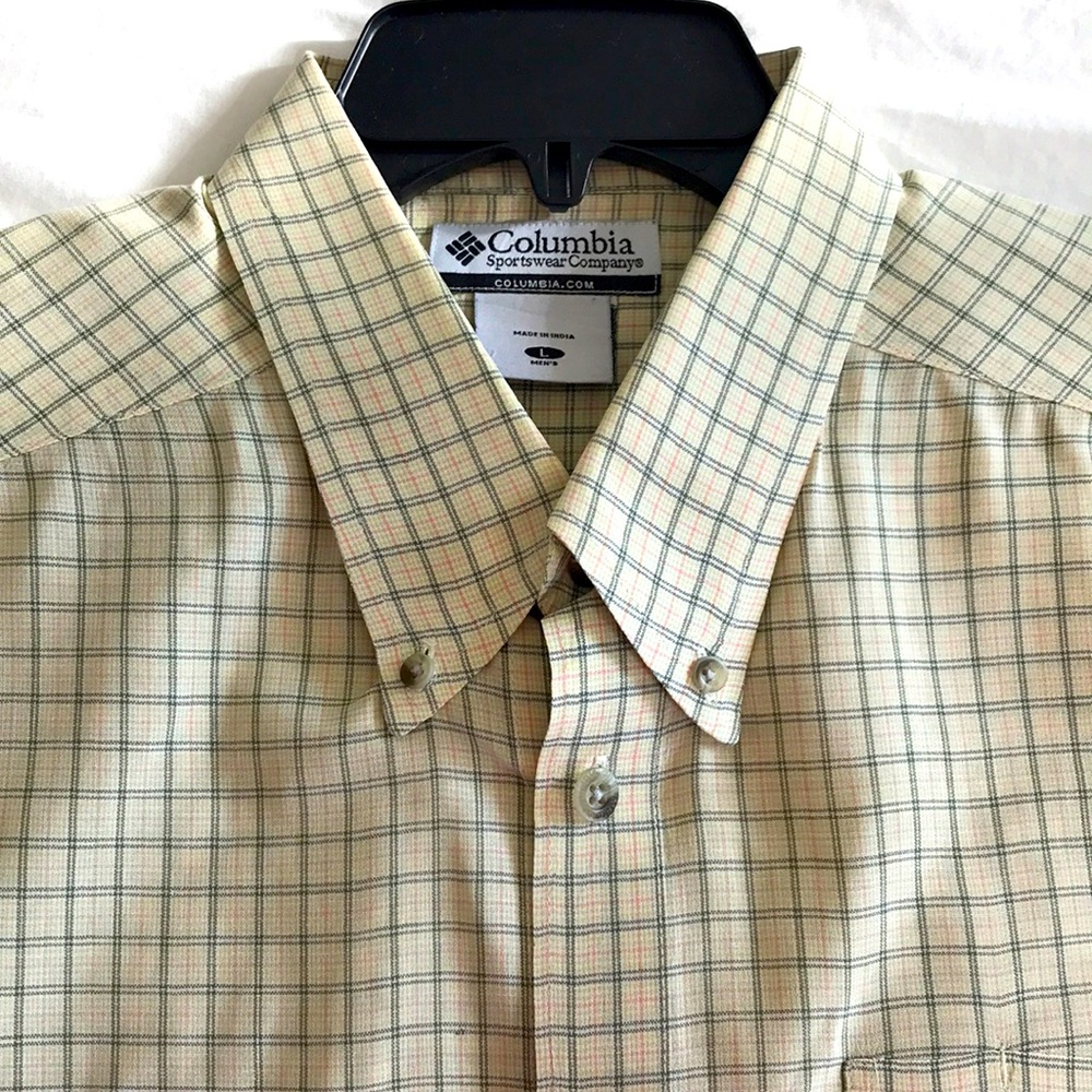 Columbia Short Sleeve Shirt Size large
